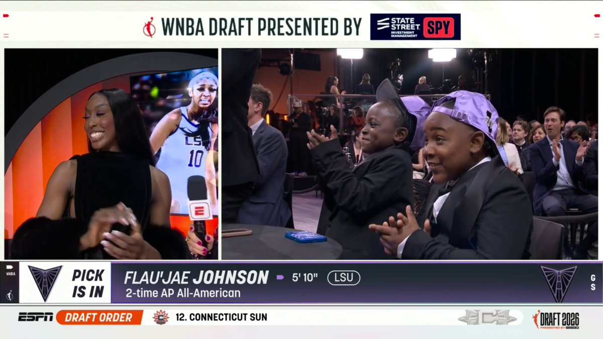 Flau'jae Johnson and her little brother after she got drafted ❤️