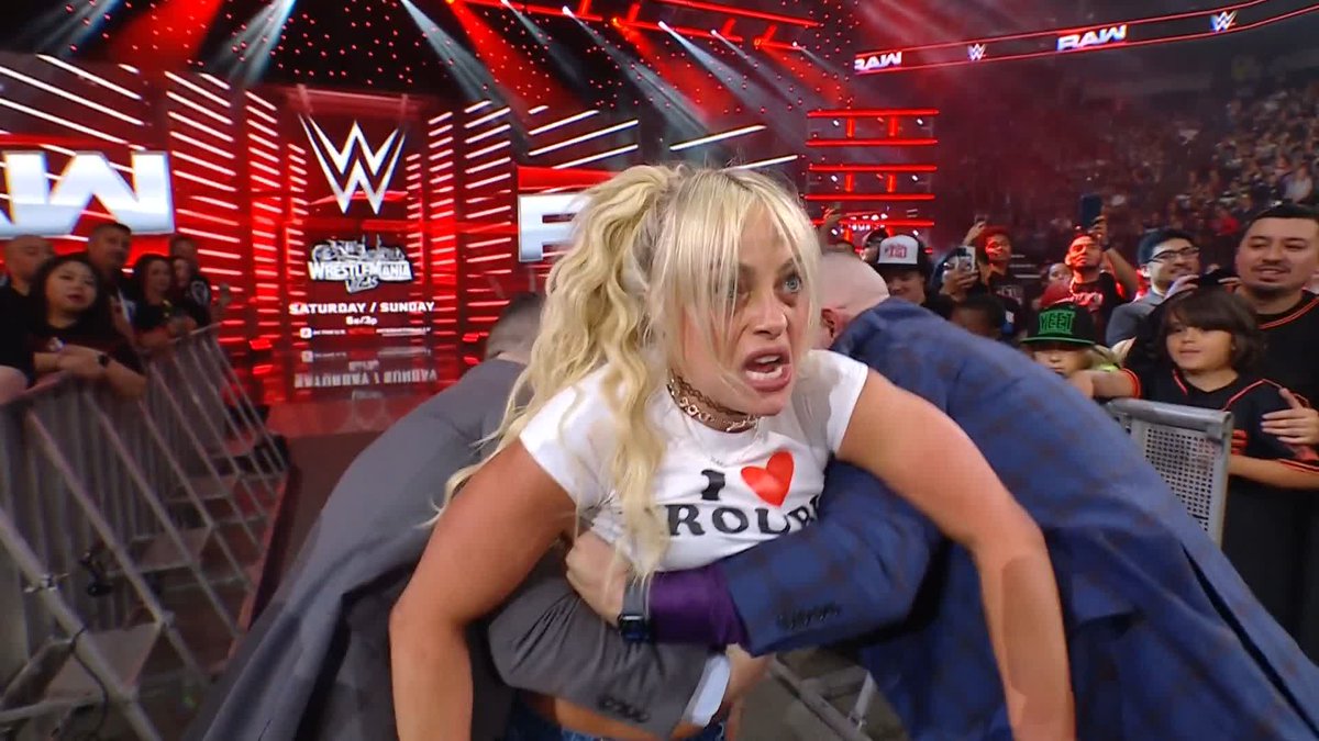 Liv Morgan from out of nowhere ATTACKS Stephanie Vaquer! 😱 These two are ready for a FIGHT! LIV Morgan | Stephanie Vaquer