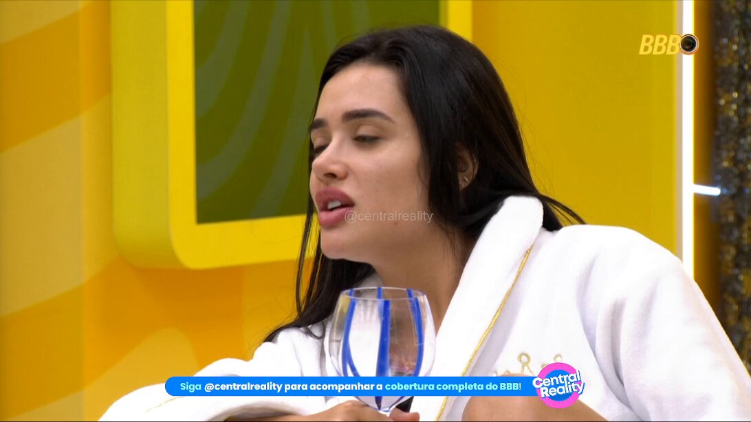 Jordana: "A Ana Paula me interrompeu umas 5 vezes?" Gabriela: "Ela ficou meia... ela não gostou não!" Jordana: "Claro! Quando eu exponho o jogo dela... Fui falar com ela ali, ela pegou e saiu!" #BBB26