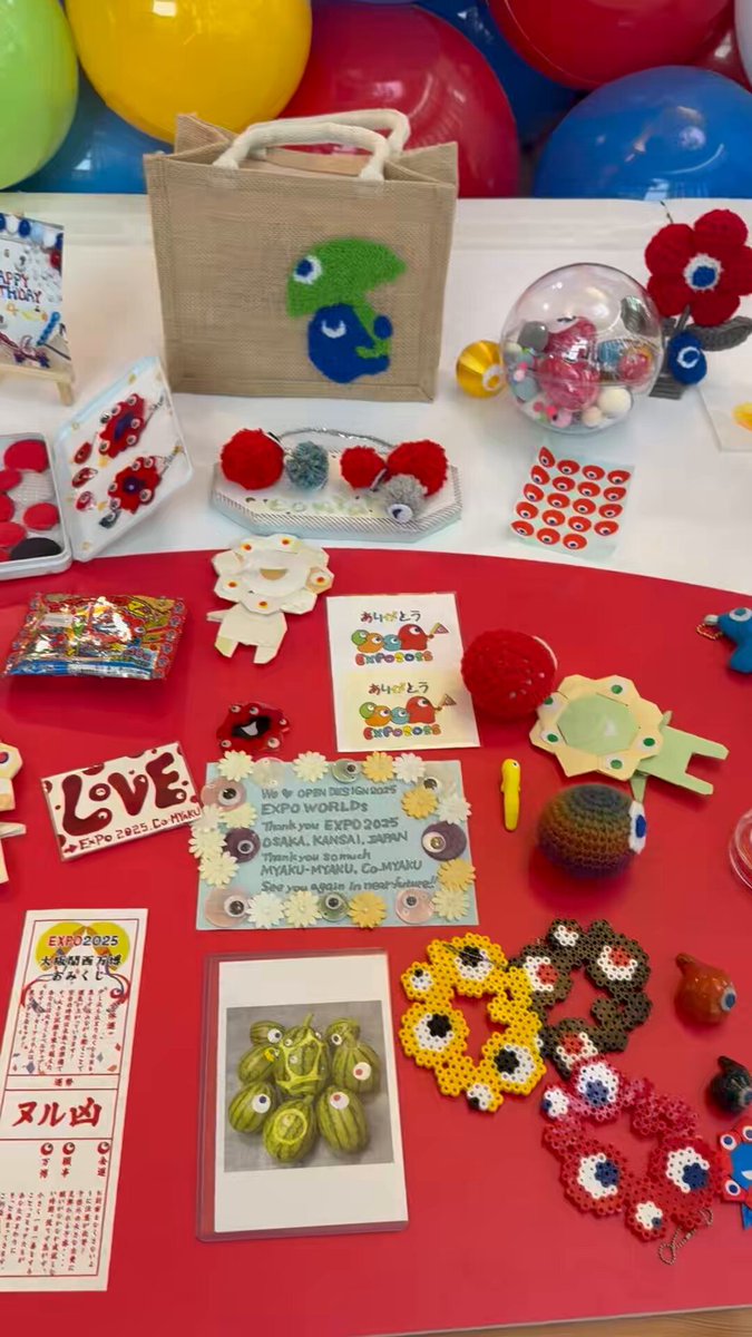 みゃくみゃくとつなぐ展は無事に昨日閉幕しました！お越し頂いた皆様、展示にご協力頂いたクリエーターや建築家、企業の皆様、施工、バルーンを制作してくれた皆様、本当にありがとうございました。協力頂いた未来館の皆様、本当にありがとうございました！結果的になんと11万人もの方にお越し頂いたようです。次はまた大阪でもやりたいなあ！ そしてみんなのみゃくの奉納も凄い数が…これは絶対に捨てません！COMMONsが大切に預かりたいとおもいます。そしていつの日か記念館が出来たら寄贈したいなあ。 そして、この物語のつづきは #わたしの万博物語