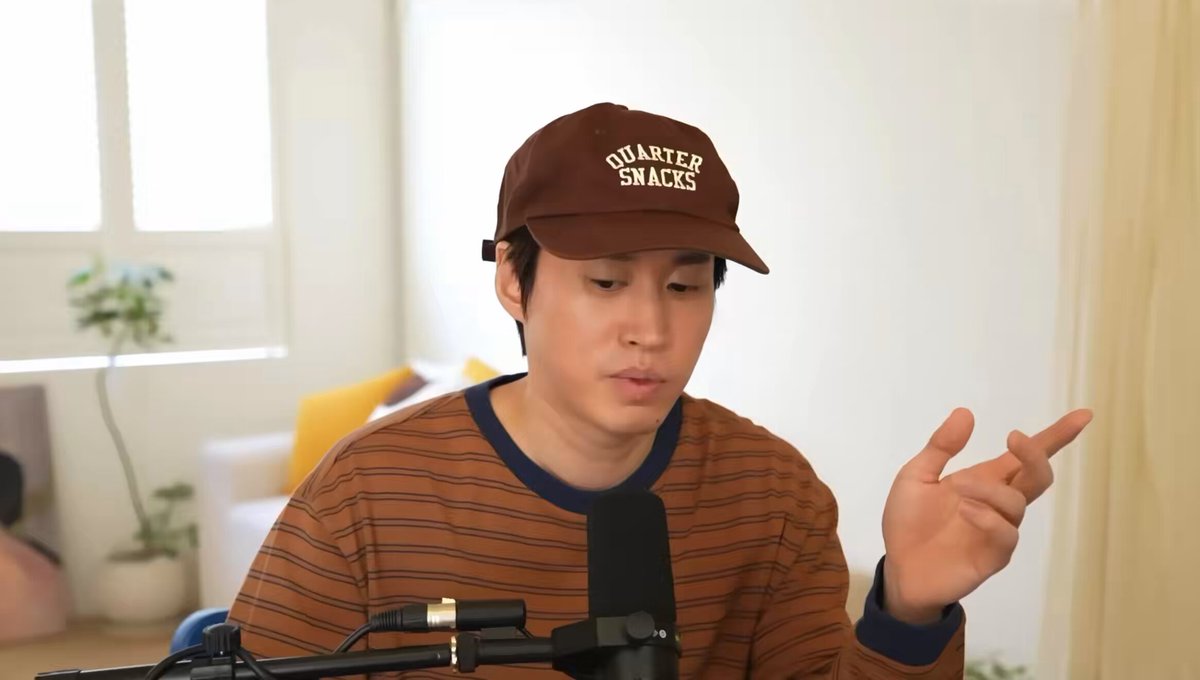 So the SKZ-Tablo collab sounded like a total communication disaster. It sounded like the intention was to ask for a collab but whoever in charge of the communication never managed to ask Tablo properly? Is this how one label operate?