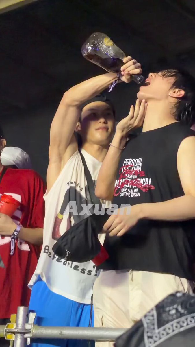 สงสารเด็ก ขมไม่ไหว ทำหน้าอ้วกเลย ไม่เคยเก็บสีหน้าอยู่เลย 55555