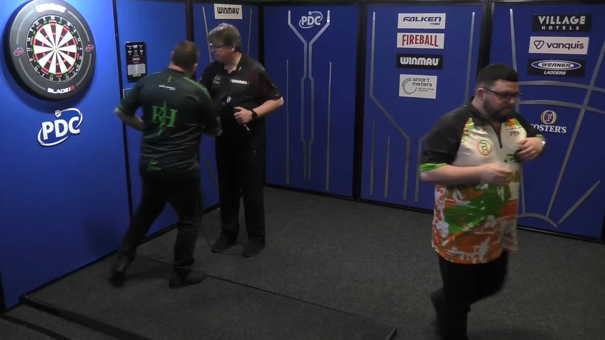 HUYBRECHTS GETS GOING! Kim Huybrechts produces a brilliant performance in our opening game on Streaming Board Two, as the Belgian averages upwards of 104 in his 6-4 victory over Stephen Rosney! 📺 #PC10