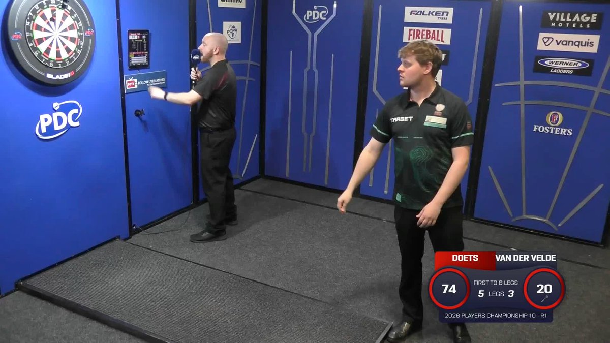DOETS DOWNS VAN DER VELDE 🎯 Kevin Doets denies Jurjen van der Velde in a Dutch derby, averaging over 103 to progress to round two! 📺 #PC10