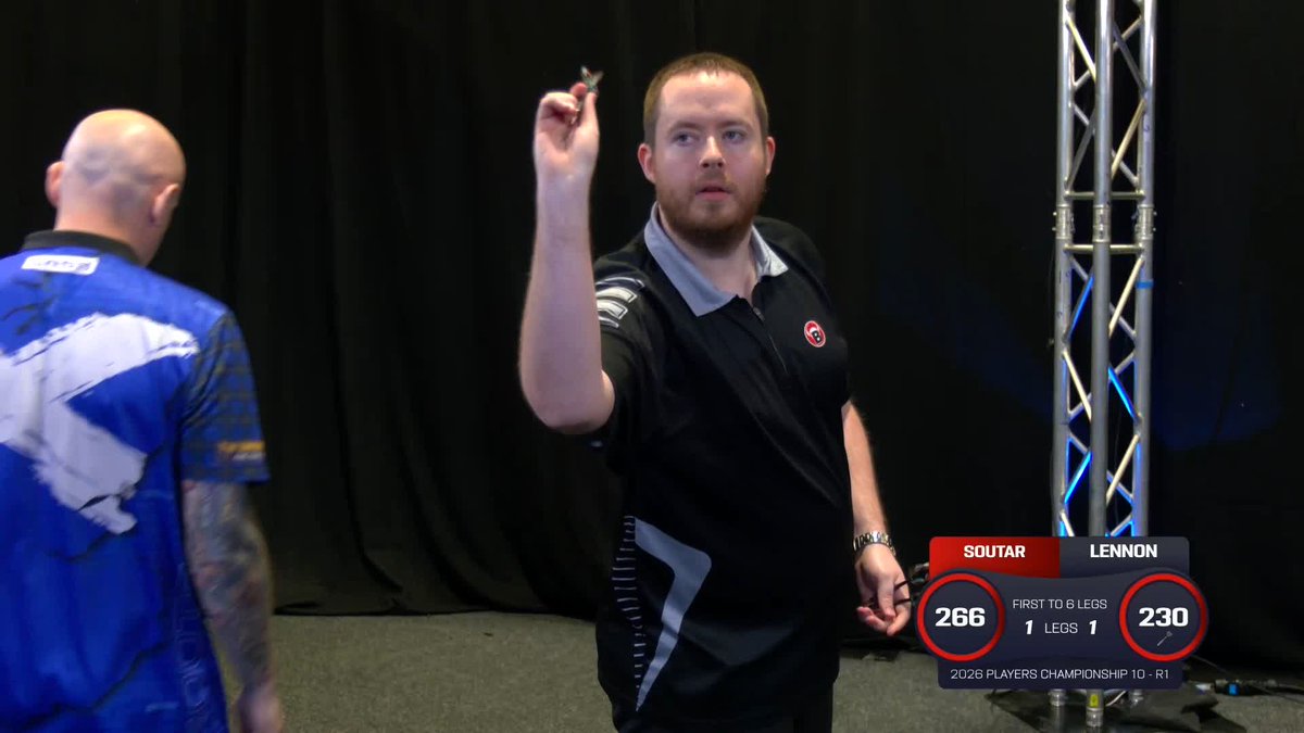 LENNON REELS IN THE BIG FISH! 🎣 Steve Lennon reels in the big fish in our second game of the afternoon, as the Irishman takes a 2-1 lead in this contest! 📺 #PC10
