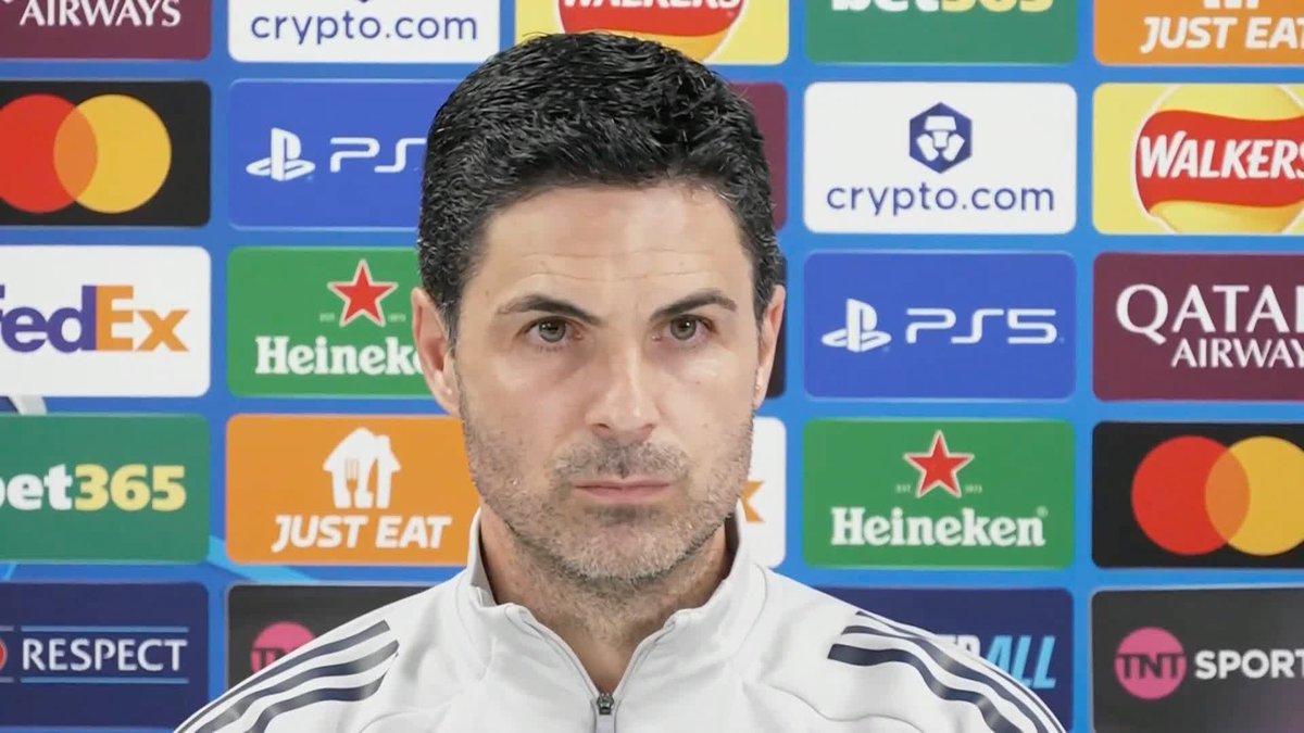 🎙️ “There was a Manchester City fan drinking out of an Arsenal bottle…” 🗣️ Mikel Arteta: “One fan you mean! So one fan that says something else over 60,000 that are incredible every time at The Emirates. I don’t get moved by that.” ❌😤