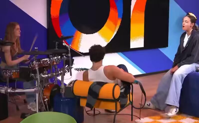 que no paren los video de estos tres en la bateria que a mi me encantan