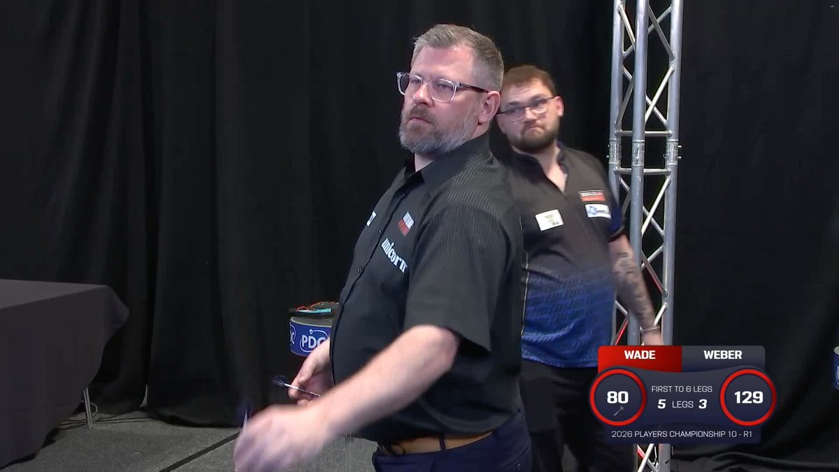 WADE DEFEATS WEBER 🤖 James Wade is off to winning ways at #PC10, taking three consecutive legs to win 6-3 against Leon Weber! 📺 #PC10