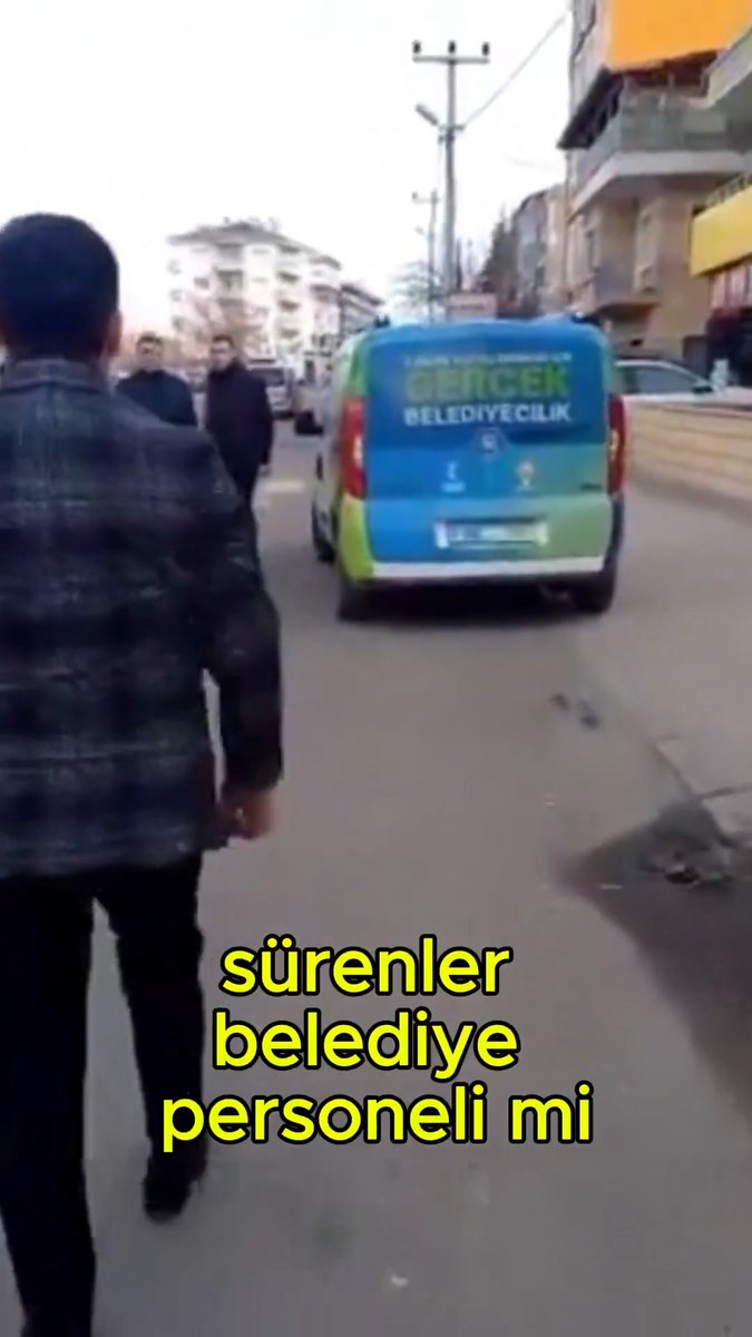Mansur Yavaş ve Ankara Büyükşehir Belediyesi için soruşturma izni verenler, Nevşehir'de belediye aracının AKP'nin seçim aracı olarak kullanıldığı görüntüleri için de soruşturma izni verecek mi?