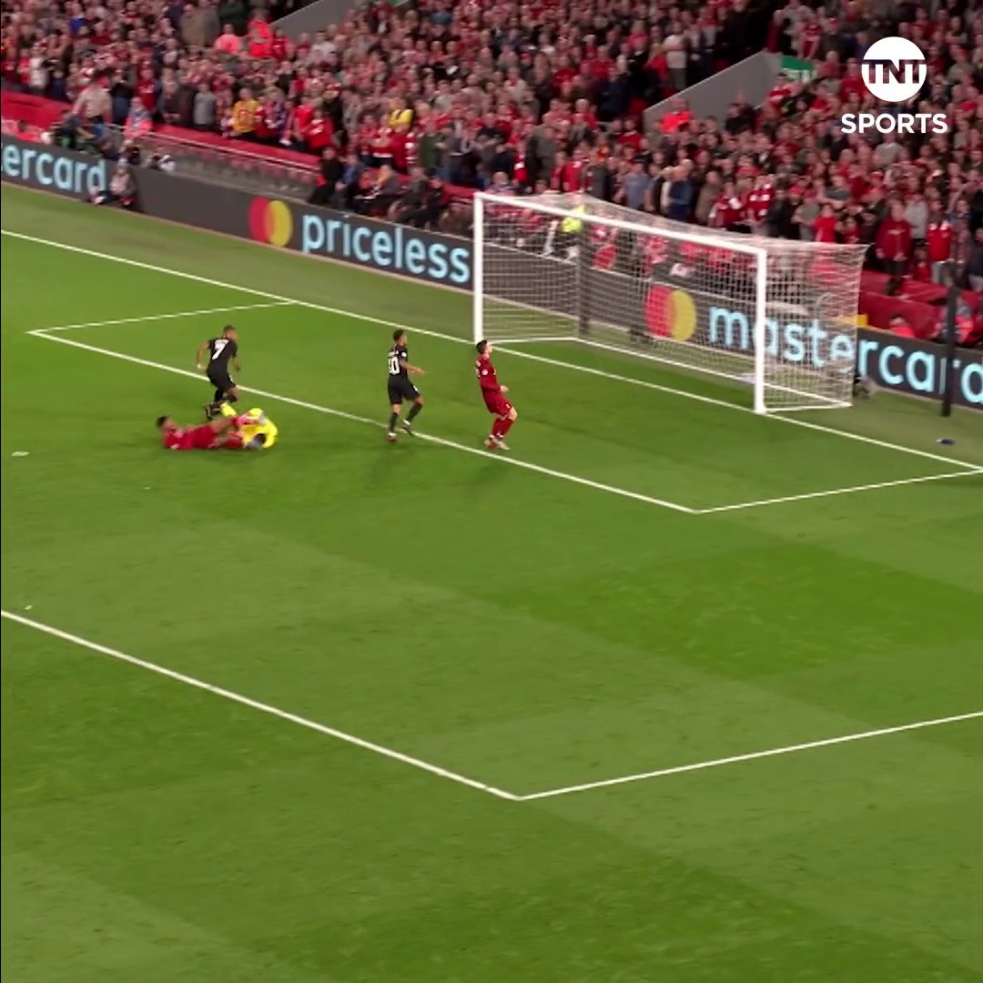 🔙 Our last home win against tonight's opponents ✨An epic at Anfield as Liverpool beat PSG 3-2 in the first Champions League group game. What a finish from Bobby to win it 🇧🇷