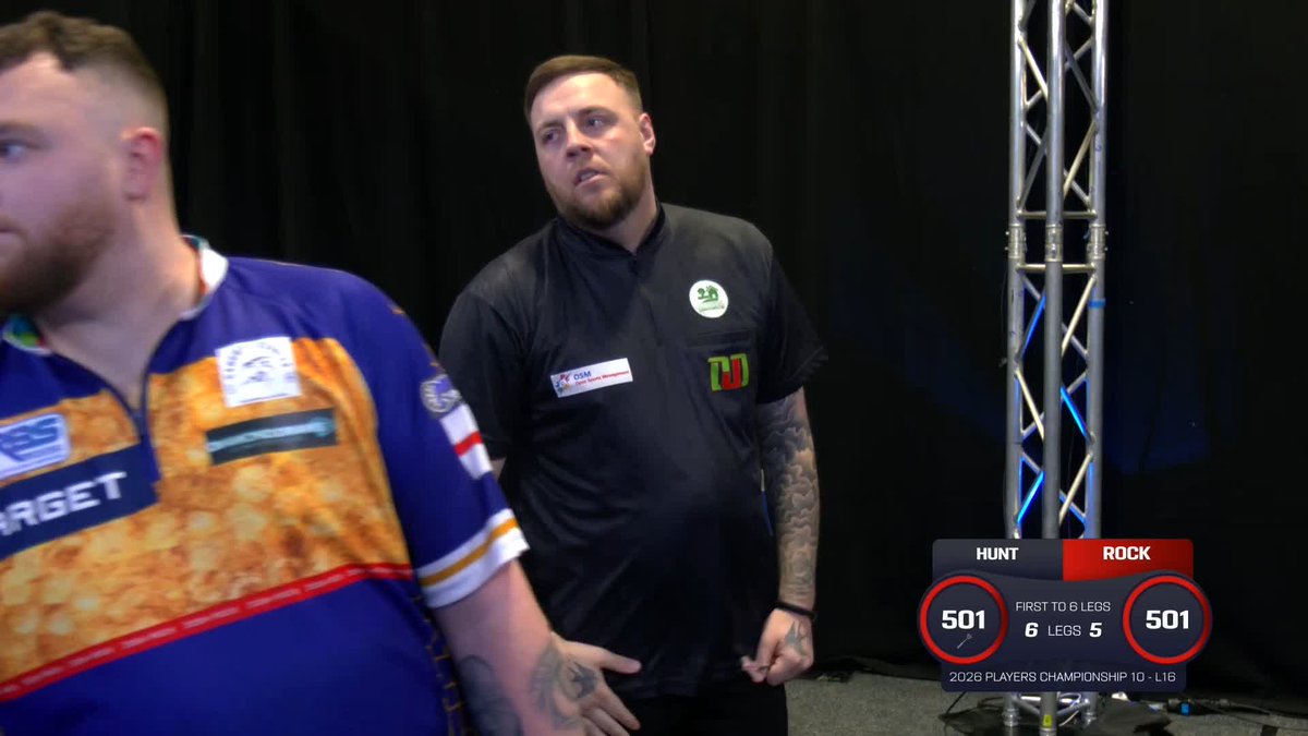 HUNT STUNS ROCK! Joe Hunt survives eight missed match darts from Josh Rock, as Hunt beats Rocky in a brilliant last-leg decider! 📺 #PC10