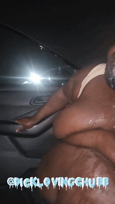 A Lazy suck on the parking garage rooftop. It's also #tittytuesday #dlcthoughts #dicklovingchubb #gaytexas #bigbooty #gaysatx #rimjob #superchub #chubchaser #gagthefag #satx #deepthroat #throatfag