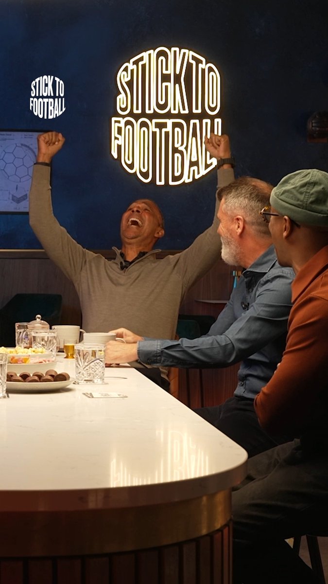 Not many can say this… 🫣 Ruud Gullit got one over Roy! 🤣👏
