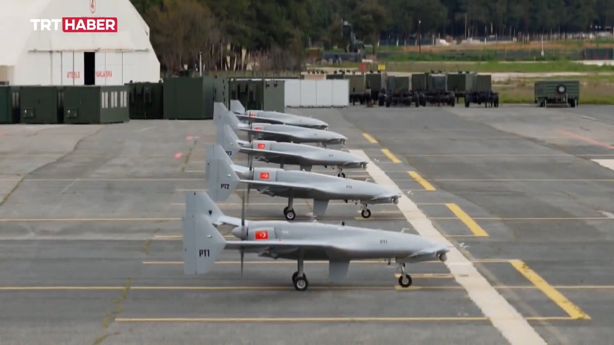 🇹🇷✈️ Baykar tarafından geliştirilen K2 Kamikaze İHA, yapay zeka otonom sürü uçuş ve hava devriye testini başarıyla tamamladı.
