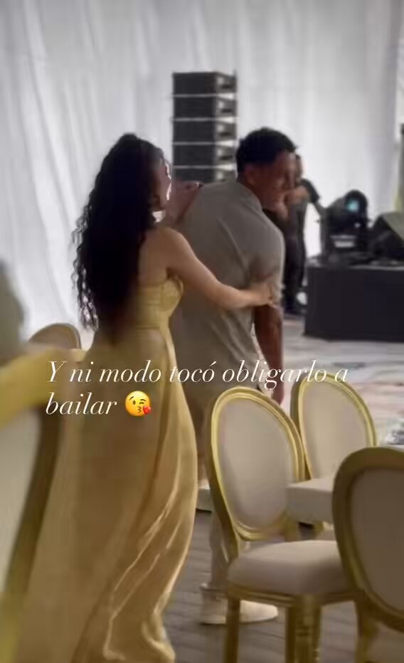 Nuestro Luis Romo no sabe bailar 👌🏻😔 sjsj