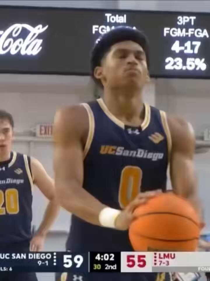 New Mexico and Eric Olen reel in one of the most underrated freshmen in the portal in UCSD transfer, Hudson Mayes, Sam Kayser. The talented 6-foot-5 freshman averaged 11.1PPG, 5.7RPG, 1.7APG and 1.0SPG for the Tritons this season. (🎥Rising Ballers Network)
