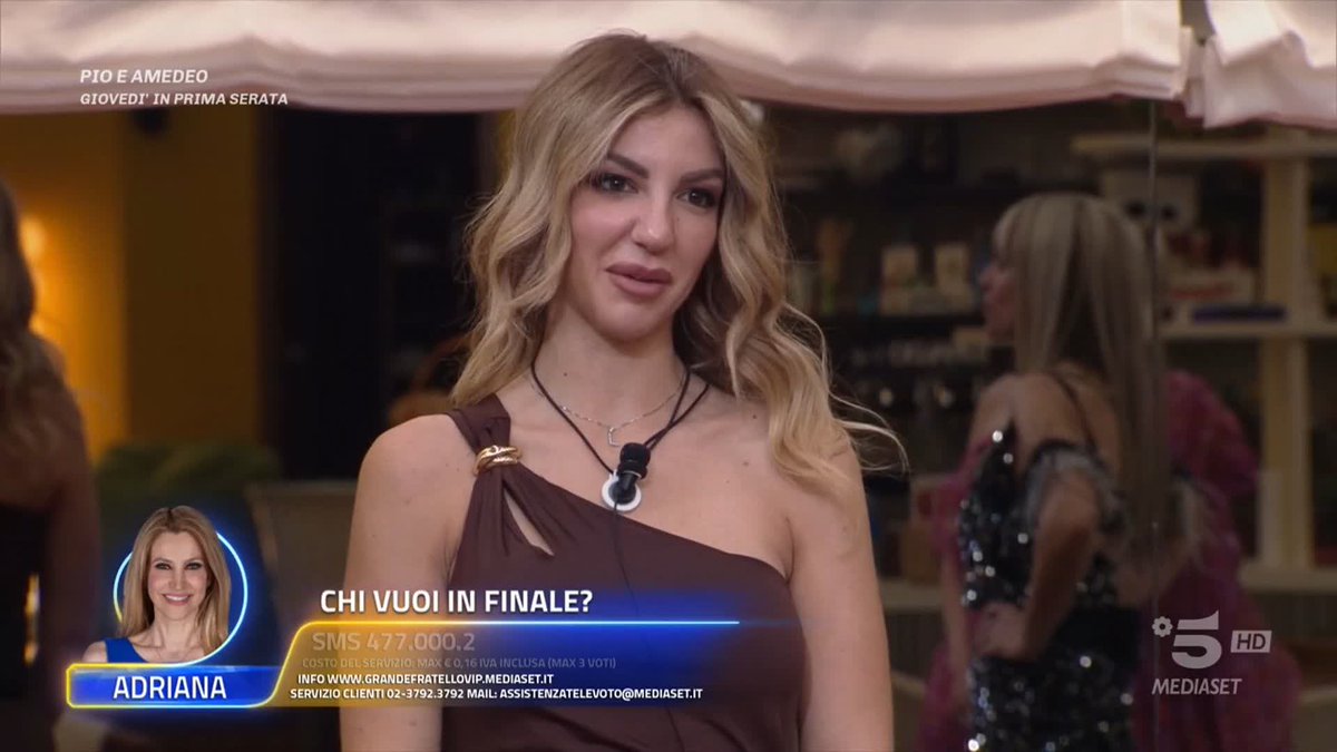 E le vincitrici della sfida di questa sera sono Antonella e Adriana con “La notte è piccola” 🤩 #GFVIP