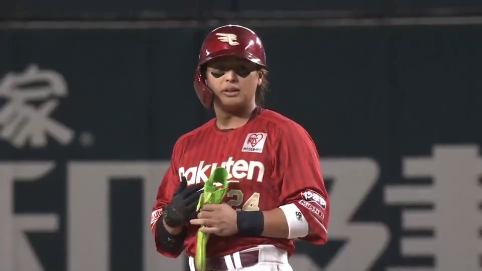 【1回表:H 0-1 E 】 初回から先制! #辰己涼介 選手が四球で出塁しチャンスを広げると、 #黒川史陽 選手のタイムリーツーベースで1点先制🙌✨ #RakutenEagles #強鷲革新