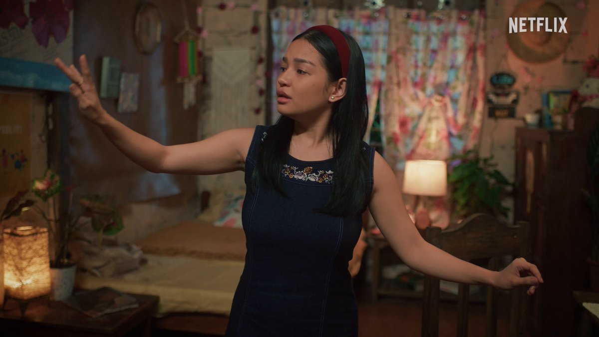 ako lang ba o ang blurry ng screen sa part na to huhu #18thRose #XyrielManabat #KyleEcharri