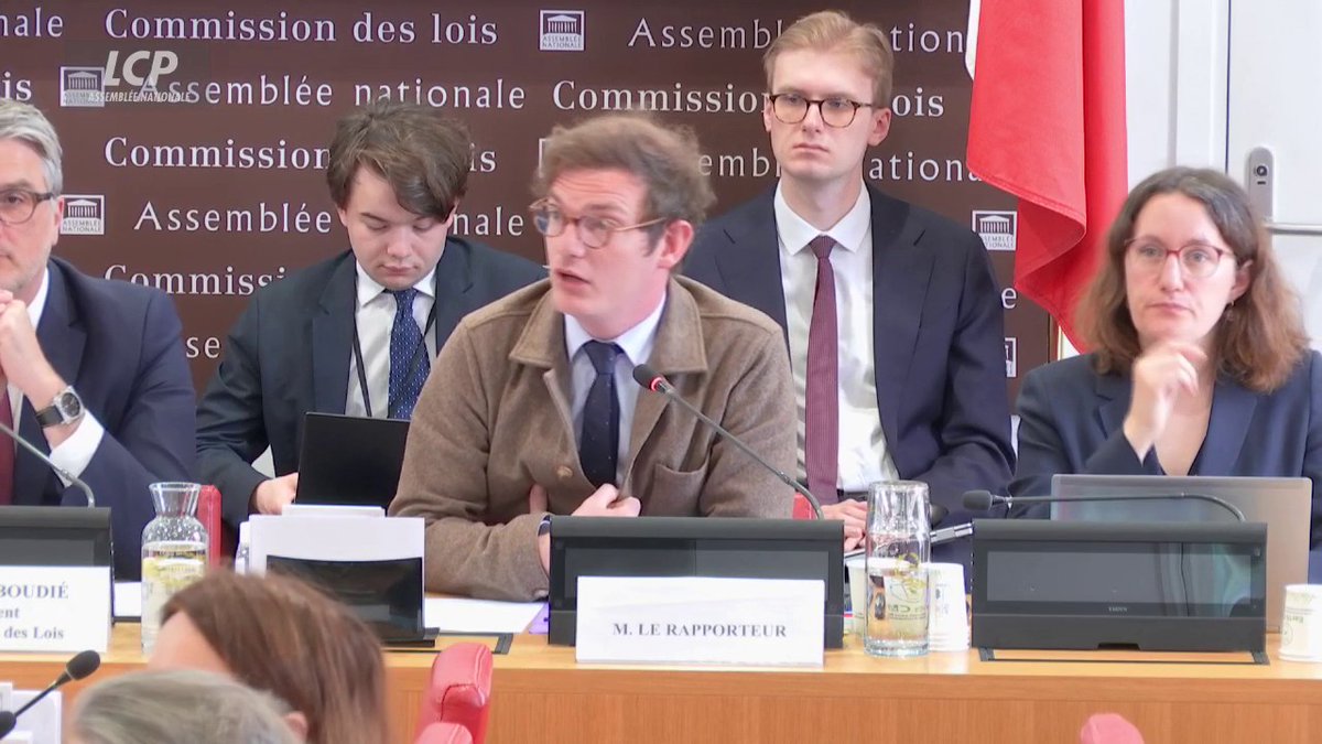 Loi Yadan : Pierre Cazeneuve accuse les députés de La France insoumise de "faire de l'obstruction depuis plusieurs semaines" pour empêcher le débat sur le texte dans l'hémicycle et les juge "hypocrites à en mourir". #DirectAN