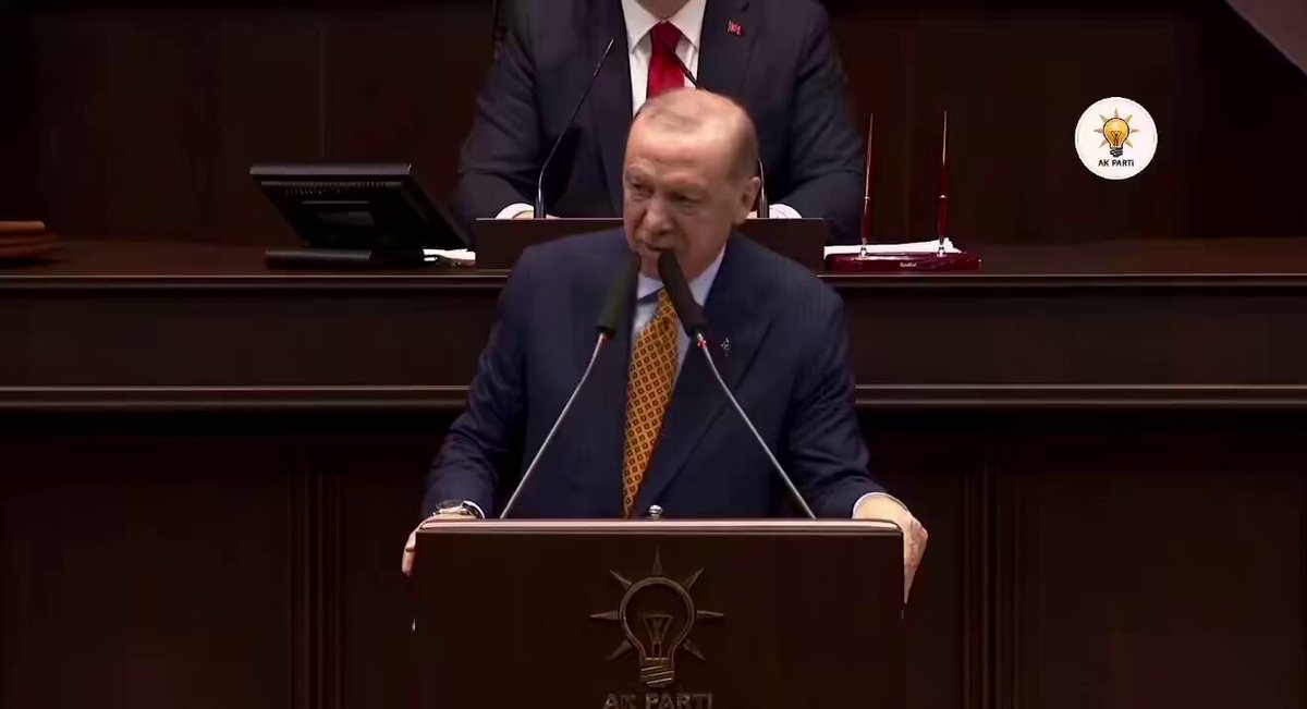 SON DAKİKA ; Cumhurbaşkanı Erdoğan Recep Tayyip Erdoğan: ▪️“Şahsıma ve ülkemize dil uzatan bebek katillerine bazı gerçekleri tekrar hatırlatıyorum: ▪️Türkiye Cumhuriyeti Devleti sıradan bir devlet değildir. ▪️Hiçbir güç Türkiye’ye ve Türkiye Cumhurbaşkanı'na parmak sallayamaz.”