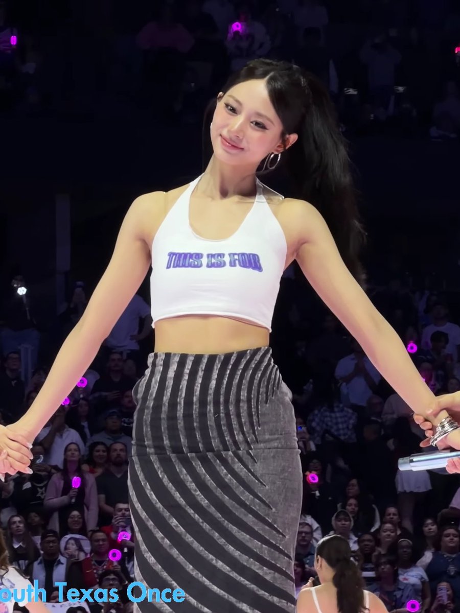 TZUYU IN THIS PONYTAIL AND LONG SKIRT LOOK