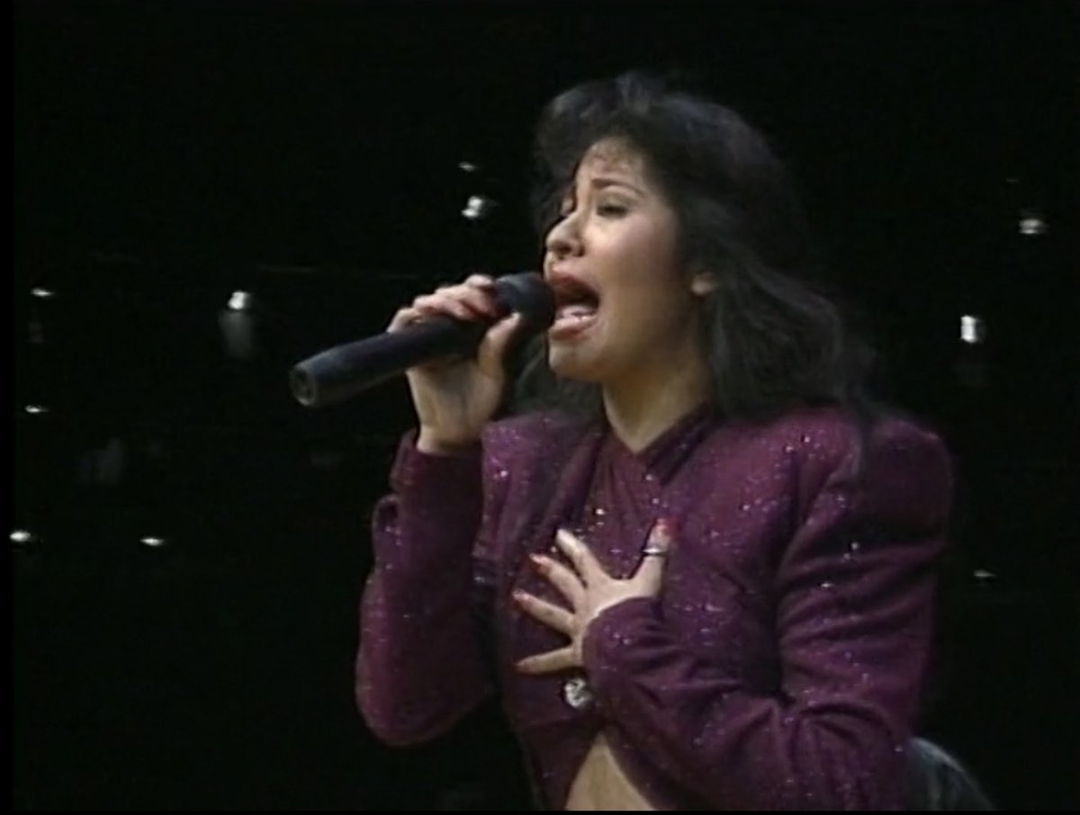 Selena’s entire Disco Medley will forever be iconic ❤️