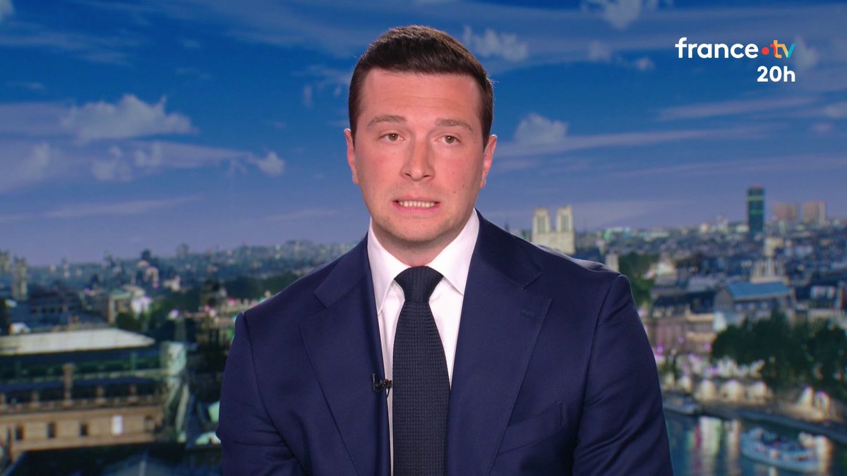 🔴🎙️"Nous avons pris la décision, tous les deux, de ne plus nous cacher, d'assumer", explique Jordan Bardella, président du Rassemblement national, à propos des photos de Paris Match le montrant accompagné de la princesse italienne. #JT20h