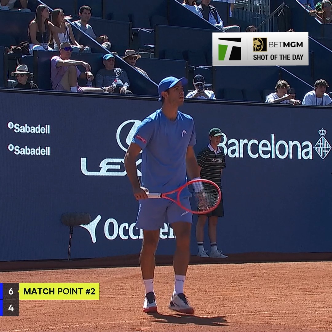 Have you EVER seen anything like this on match point!? 😱 🤯 This was a gutsy move from Nuno Borges to reach the biggest quarterfinal of his career! #BCNOpenBS | BetMGM 🦁