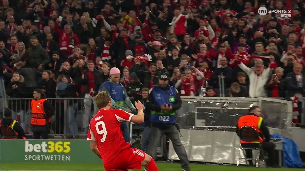 Harry Kane scores his 50th club goal of the season to give Bayern the advantage again 🔥 📺 Stream with TNT Sports on HBO Max
