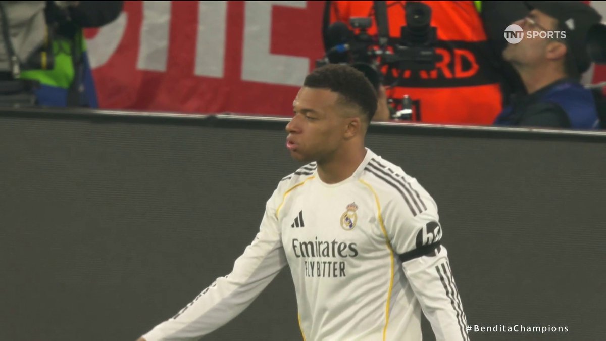 Chinguen a su madre que atajadón de Neuer:
