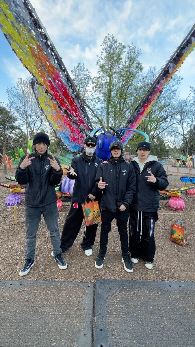 We had a blast showing JUSTB around Denver Zoo Conservation Alliance! 🫶🦥🐘🦒🔥 Geonu, Siwoo, Sangwoo and Bain got to meet a few of our animals behind the scenes, bring True Heart to our elephant habitat, enjoy a sneak peek of our Glowing Wild lanterns and learn more about our work. Catch JUSTB tonight, April 15, at the Roxy Theater, and don’t miss DZCA's final Glowing Wild K-Pop Night on April 18! JUSTB Official #justb #denverzooconservationalliance #denver #denverevents #kpop #snowangel #TrueHeart #geonu #siwoo #sangwoo #bain