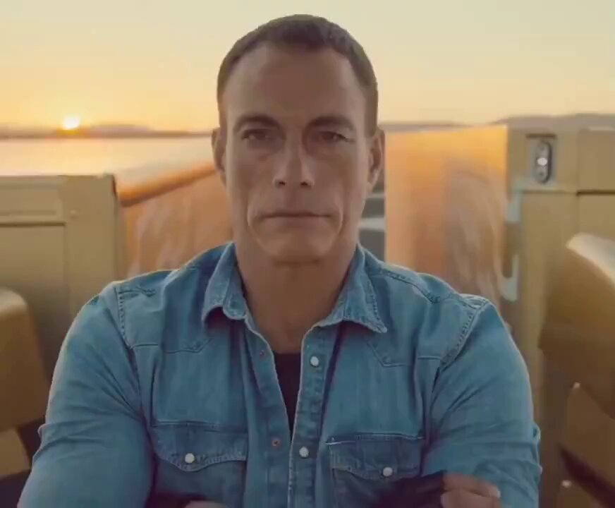 الفيديو الذي قام به فان دام من مرة واحدة وبدون أي جرافيك وحصل بسببة علي جائزة أفضل عرض 🤯🔥
