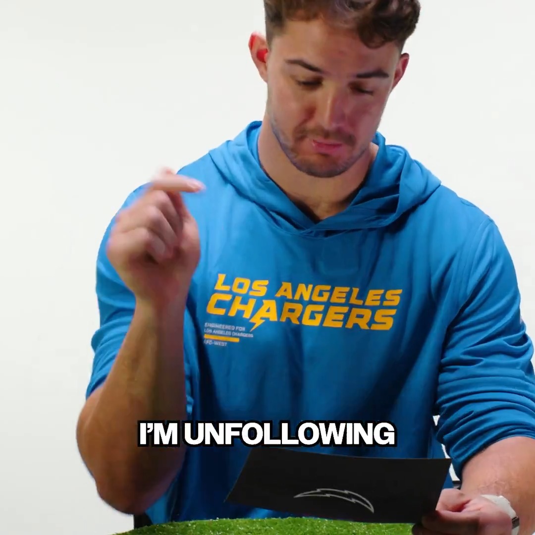No Way: The Chargers' social media admin asked their new players if they unfollowed their former teams yet. Some of these answers are PRICELESS. 💀💀💀