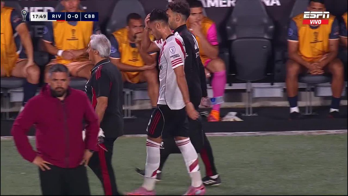 ⚠️🇦🇷 FAUSTO VERA SE RETIRÓ LESIONADO EN RIVER.