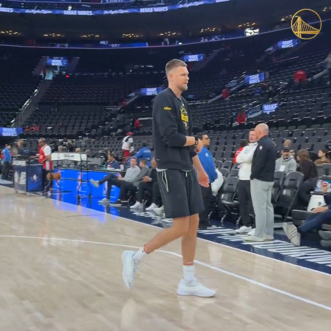Pregame buckets from the big man 🎯