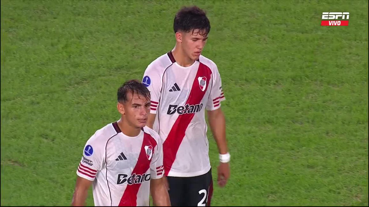 ⚠️🇦🇷 SILBIDOS PARA RIVER EN EL EMPATE PARCIAL VS CARABOBO POR SUDAMERICANA.