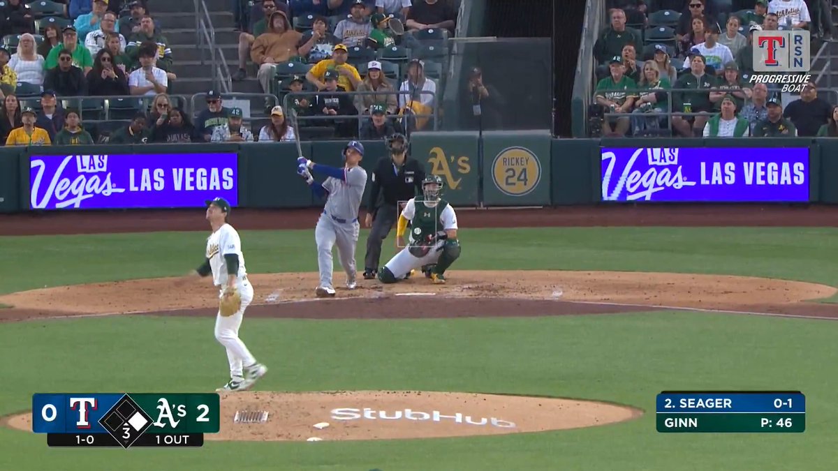 Corey Seager swats a game-tying homer!