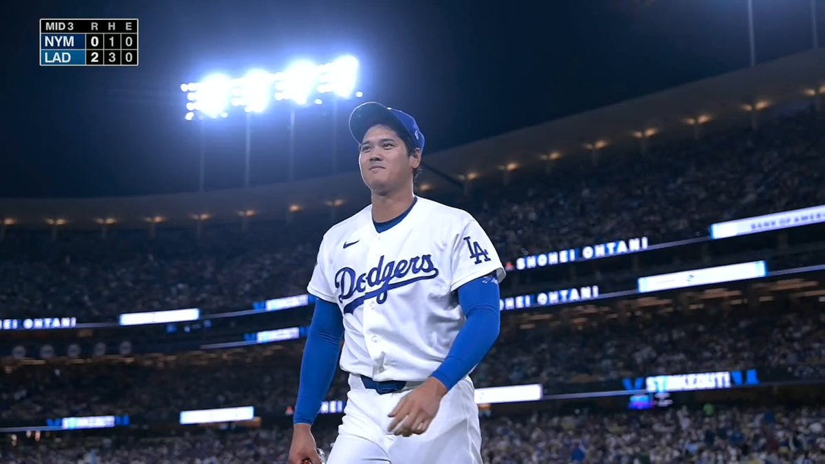 Shohei's fastball has some SERIOUS speed 🔥 All Francisco Lindor could do was smile 😂