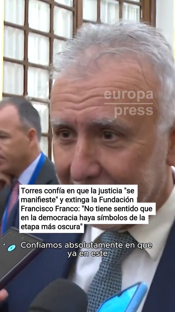 El problema que tenéis con Franco es que os ganó, no pudisteis robar a manos llenas durante cuarenta años y encima murió en la cama aclamado por los españoles. Y eso no lo vais a poder cambiar por muchas leyes de memoria totalitaria que aprobéis.