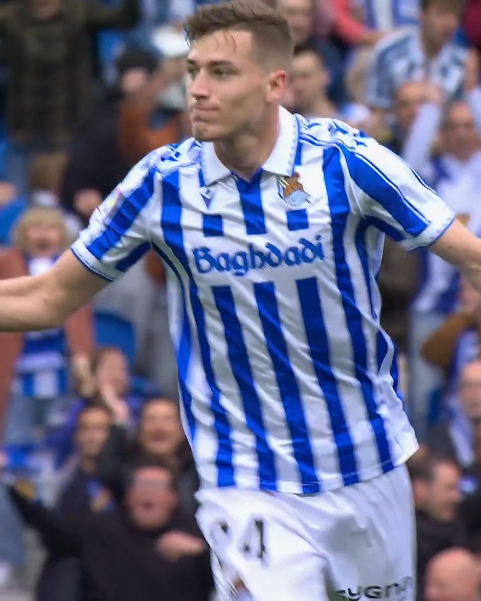 El jugadón coral de Real Sociedad Fútbol. ✨ LALIGARETRO | 42LEGADOSLALIGA | LALIGAHighlights