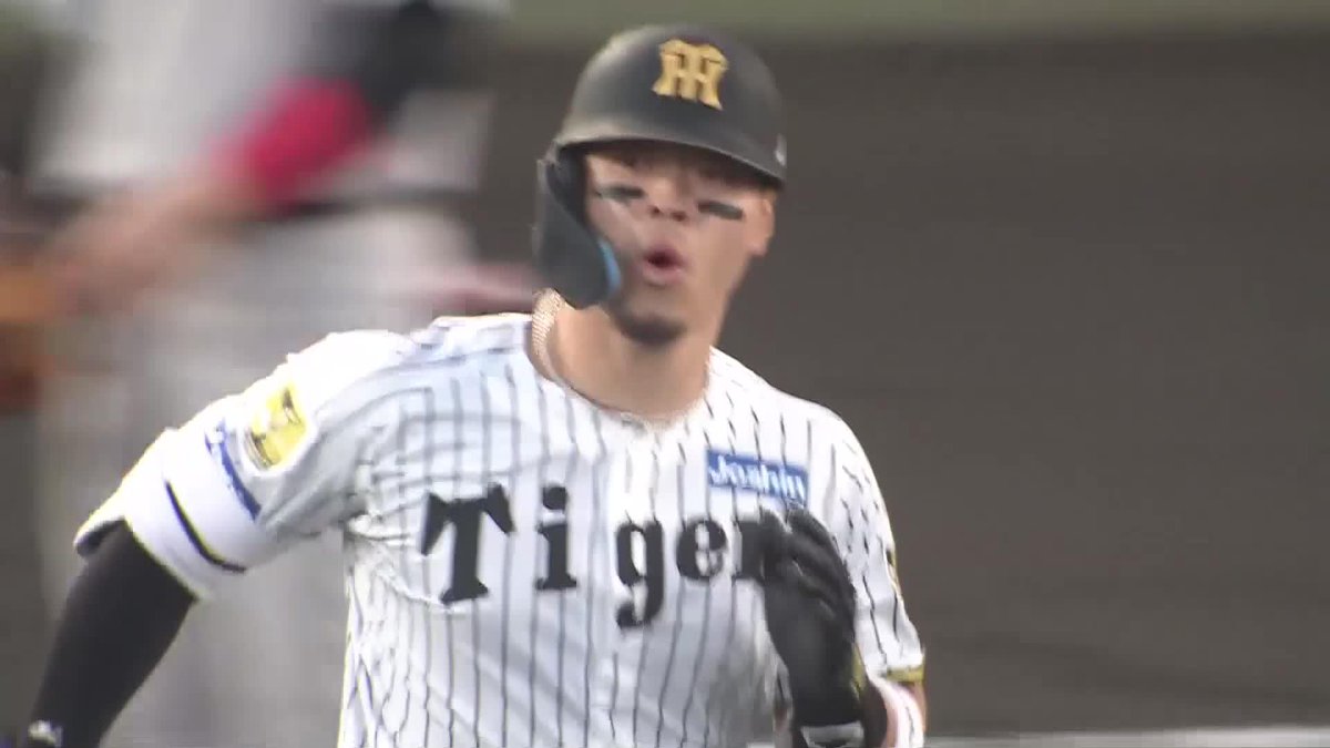 恐るべし... スタンドまで運ぶパワー 阪神の4番・佐藤輝明もホームラン🚀 ⚾️阪神×巨人 #阪神タイガース #だったらDAZN 野球専用パック「DAZN BASEBALL」 ✔ 月々2,300円(年間プラン・月々払い) ✔ 初月無料キャンペーン中(〜4/19まで) ▶ 視聴はこちら