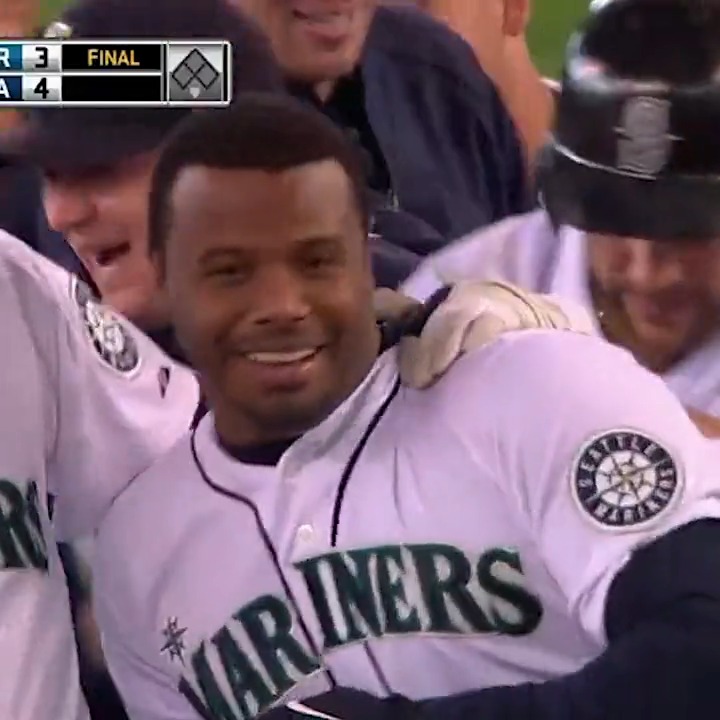 The final hit of Ken Griffey Jr.’s career? A walk-off for the Mariners.