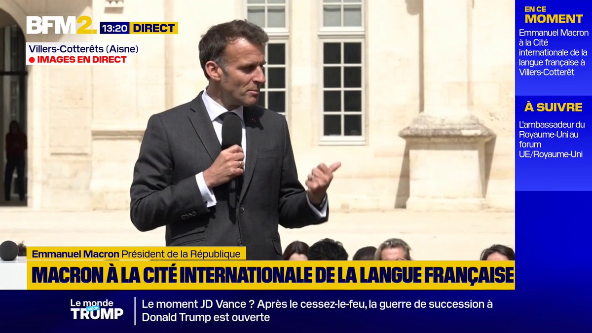 En attendant l'interdiction des réseaux sociaux aux moins de 15 ans, Emmanuel Macron veut instaurer "une fois par mois une journée sans connexion" et veut relancer "la lecture à voix haute chaque semaine" #BFM2