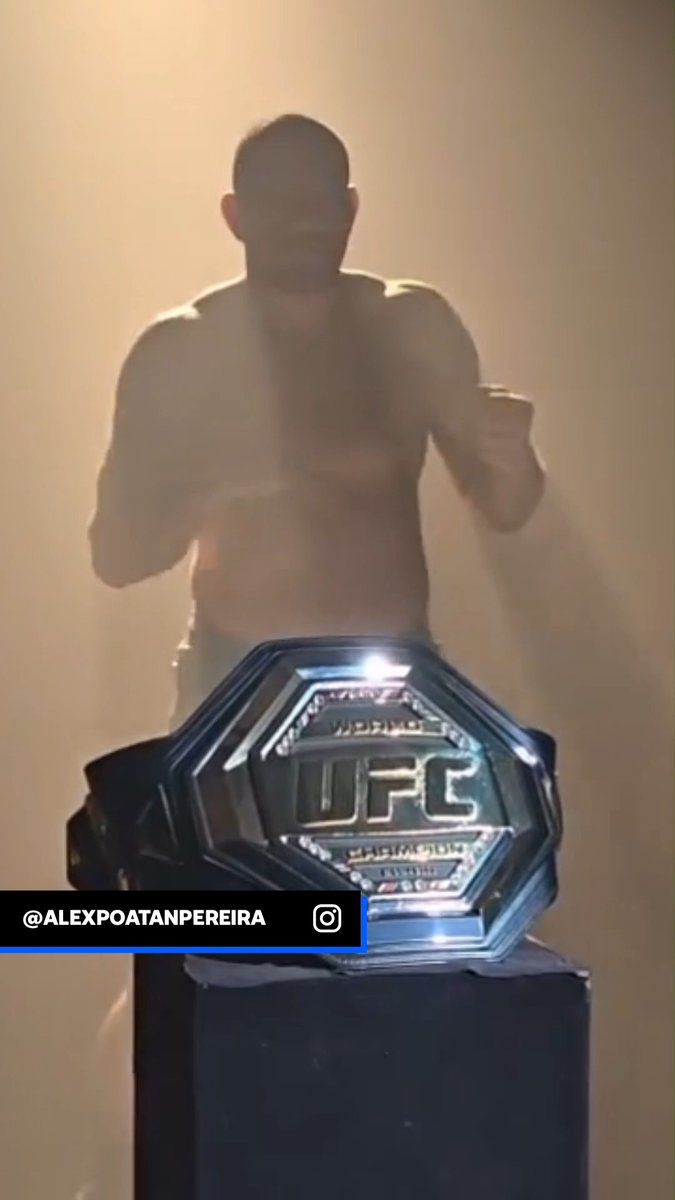Uiii la pancita de peso pesado de Alex Pereira 👀