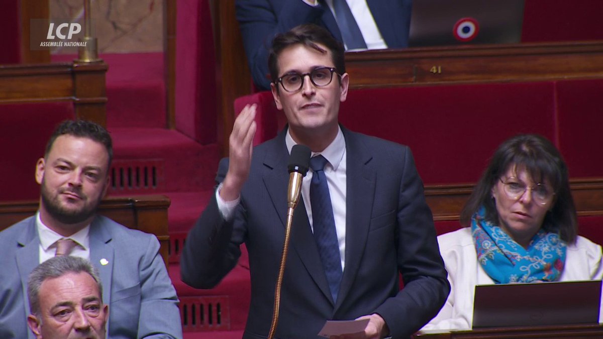 Article de Mediapart sur Rima Hassan : "Vous transformez cet hémicycle en un meeting politique pour soutenir une parlementaire qui aujourd'hui est accusée d'apologie de terrorisme", dénonce le député RN Gaëtan Dussausaye. #DirectAN