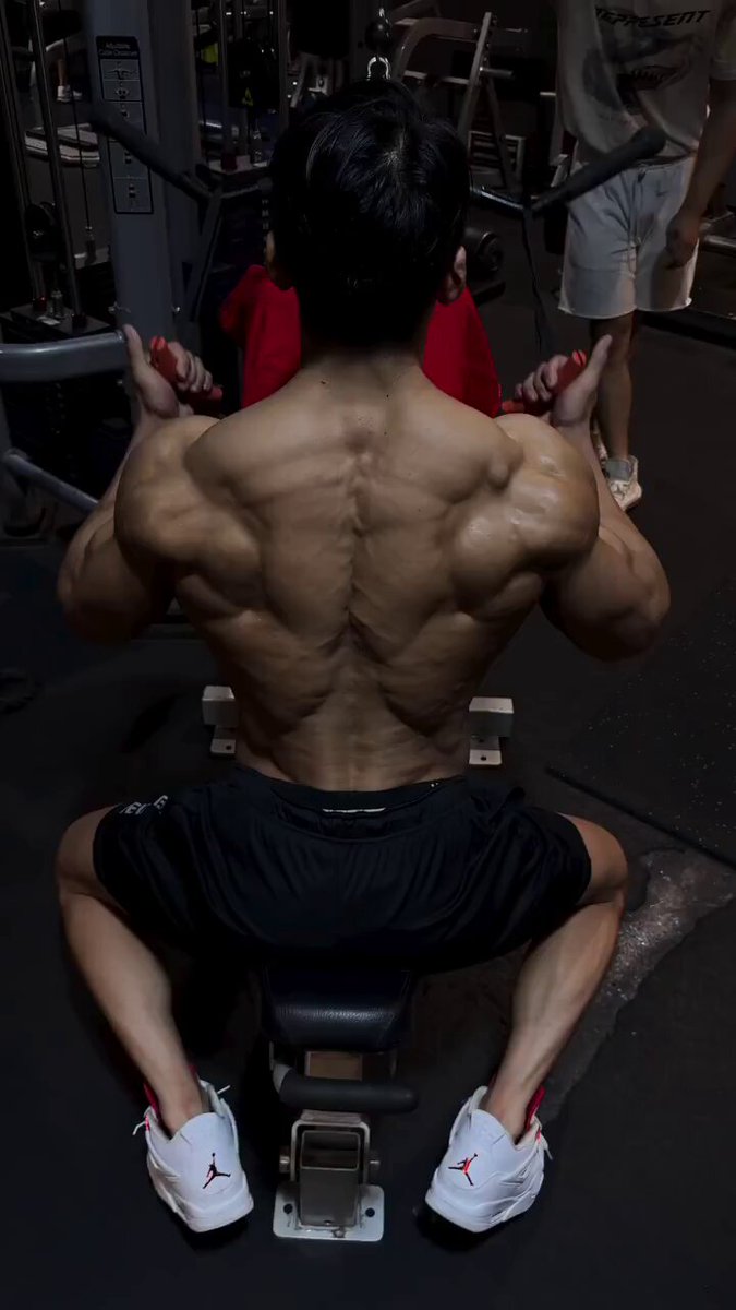 Strong Back = Strong Body (Dumbbell Edition)