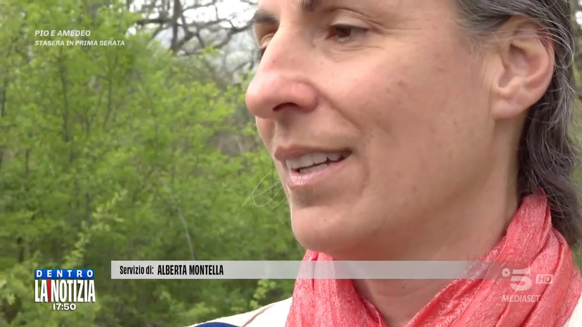 Famiglia nel bosco, la tutrice attacca mamma Catherine: "Utilizza i suoi figli per fini commerciali". Cosa ne pensate? #DentrolaNotizia
