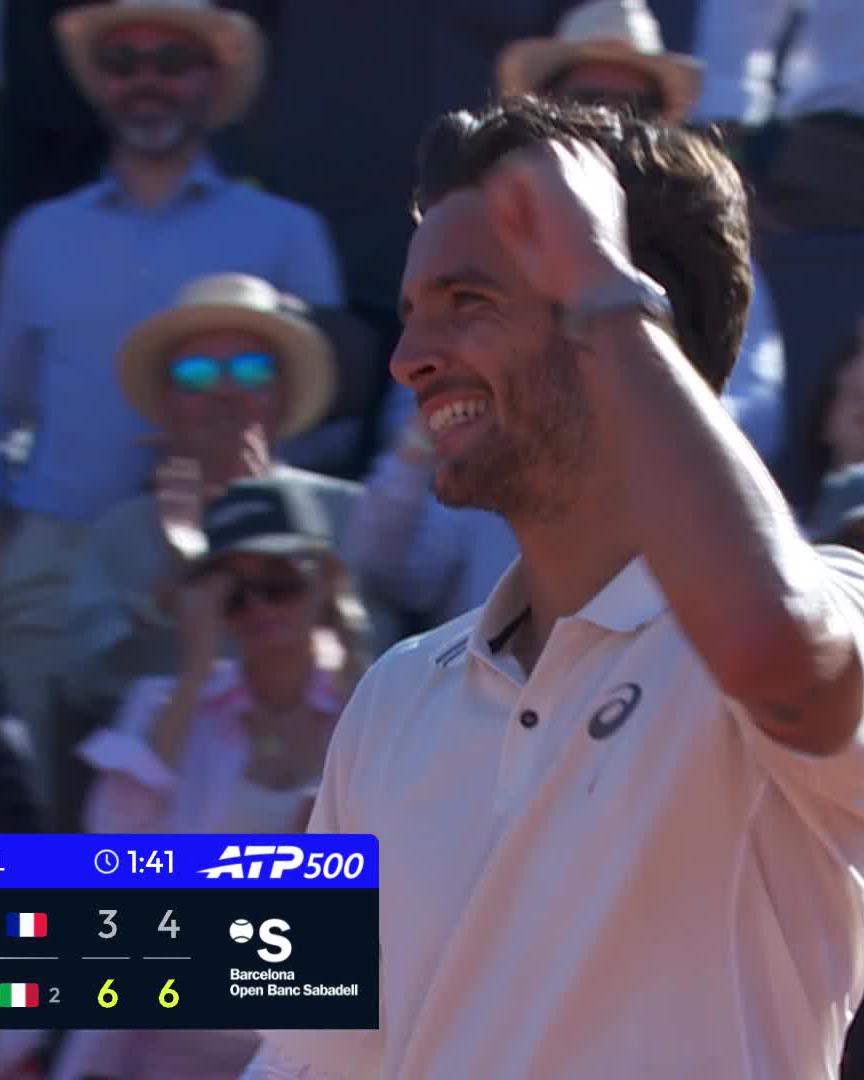 Riding out the rollercoaster 🎢 Lorenzo Musetti defeats Moutet 6-3 6-4 in an entertaining match in Barcelona! #BCNOpenBS