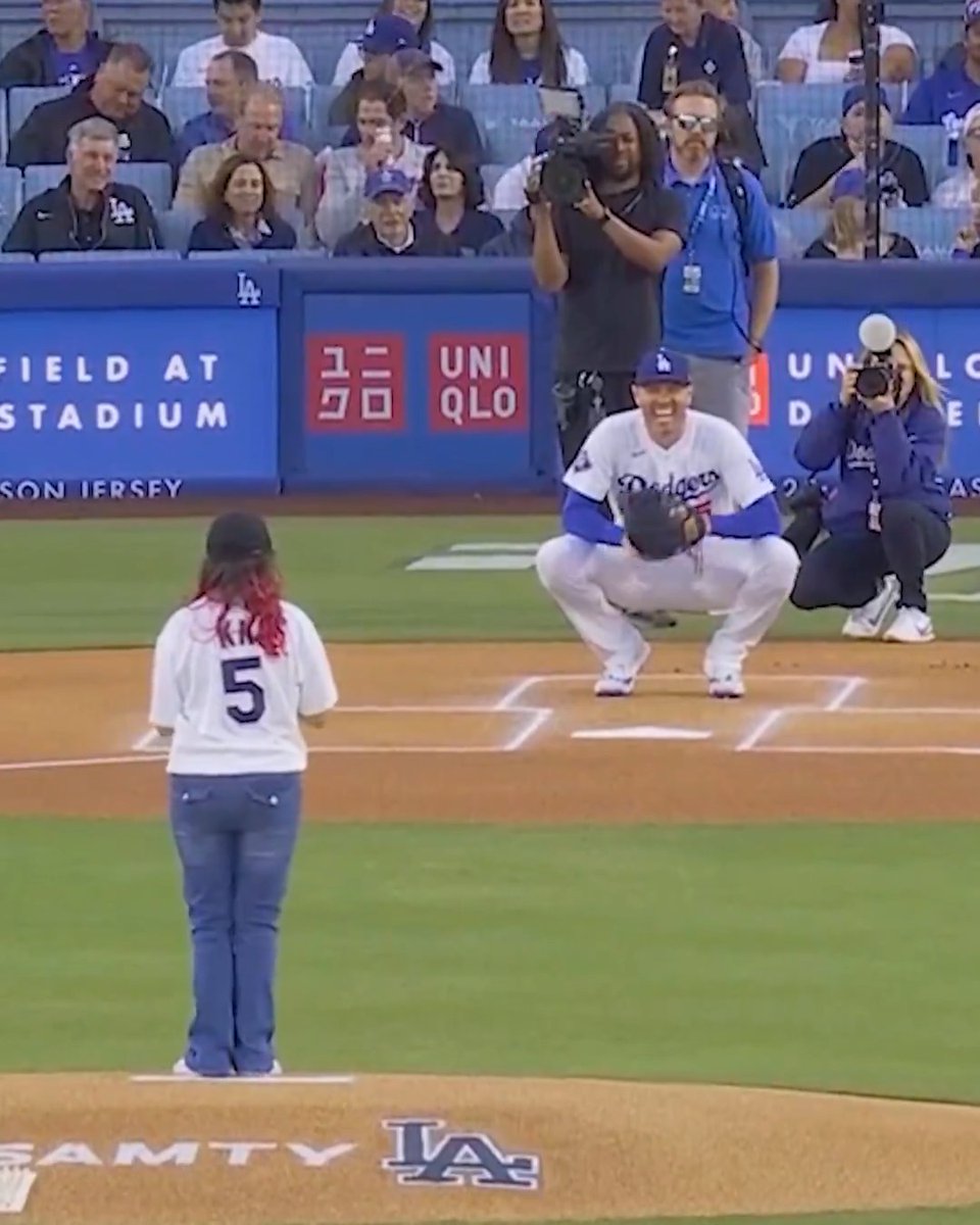 Getting to throw the first pitch to your favorite player 🥹 A 14-year-old Dodgers fan, KK, got to meet Freddie Freeman Tuesday thanks to Make-A-Wish!